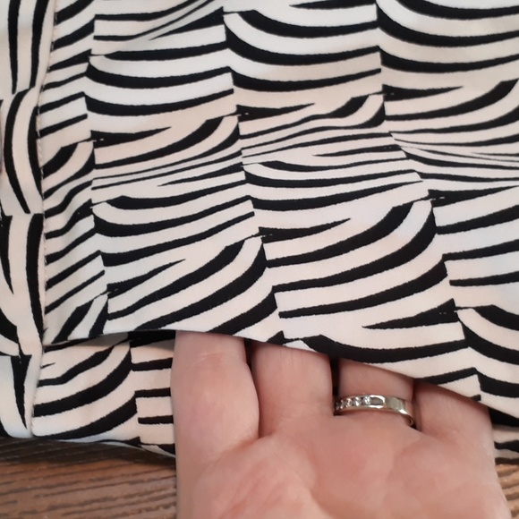 Cece womens geometric print dress shorts size 14 - Picture 3 of 6